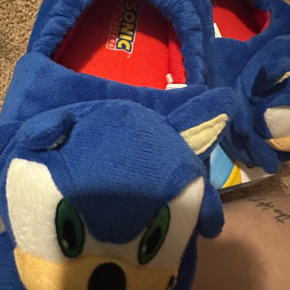 Sonic the Hedgehog Kids High-Top Sneakers - Blue and sleepers bundle - Picture 13 of 15